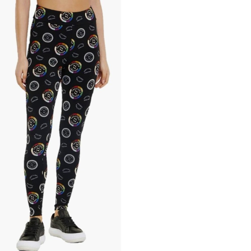 BNWT - PUMA pride all over leggings (S)